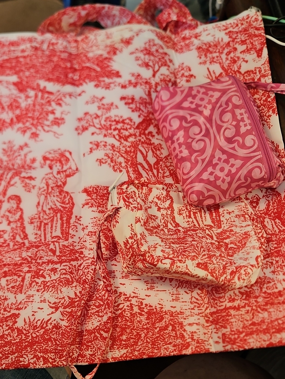 SACHI Red and Pink Patterned Shopping Totes with Pouches